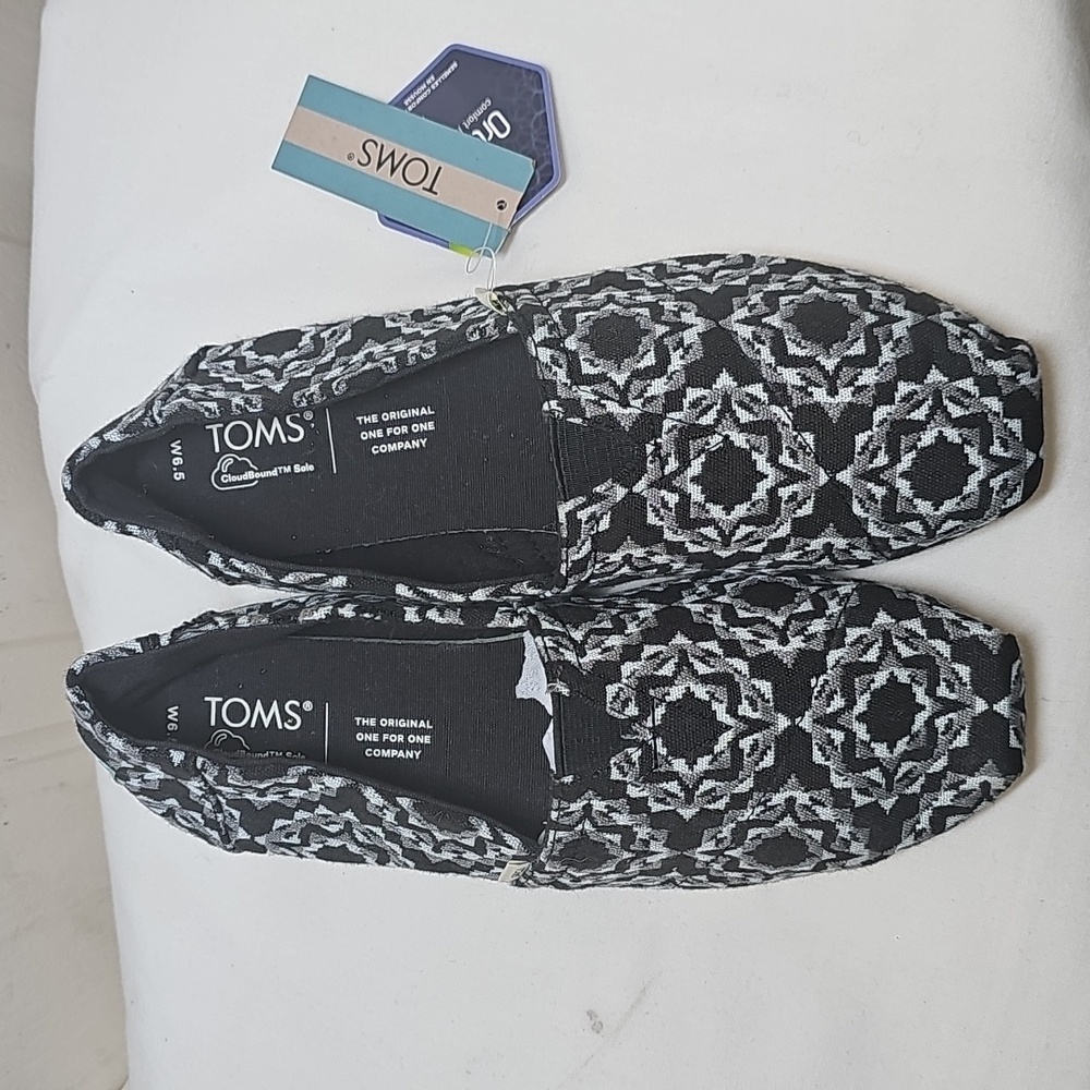 TOMS Alpagarta Casual Women's Slip-On Flats in Black and Light Blue - Picture 3 of 9